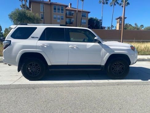 Used 2016 Toyota 4Runner TRD Pro AWD/4WD image 6