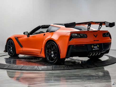 Used 2019 Chevrolet Corvette ZR1 RWD image 13