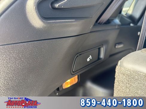 Used 2024 Mitsubishi Outlander SE Black Edition image 43