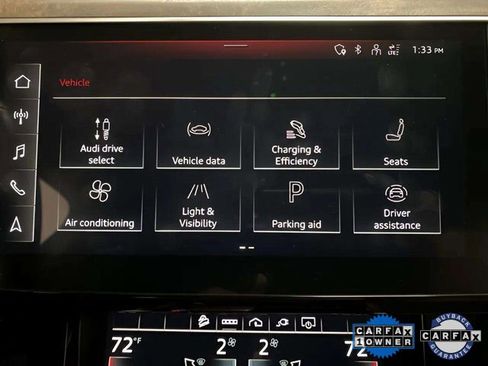 Used 2022 Audi e-tron Premium Plus w/ Premium Plus Package image 52