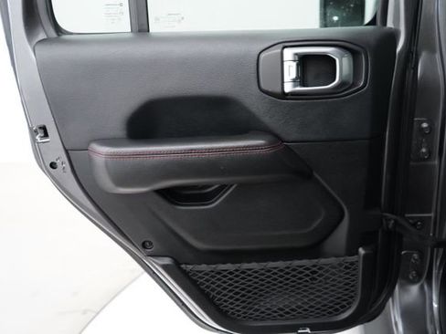 Used 2018 Jeep Wrangler Unlimited Rubicon w/ Dual Top Group image 45