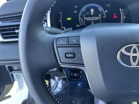 Certified 2025 Toyota Camry SE image 19