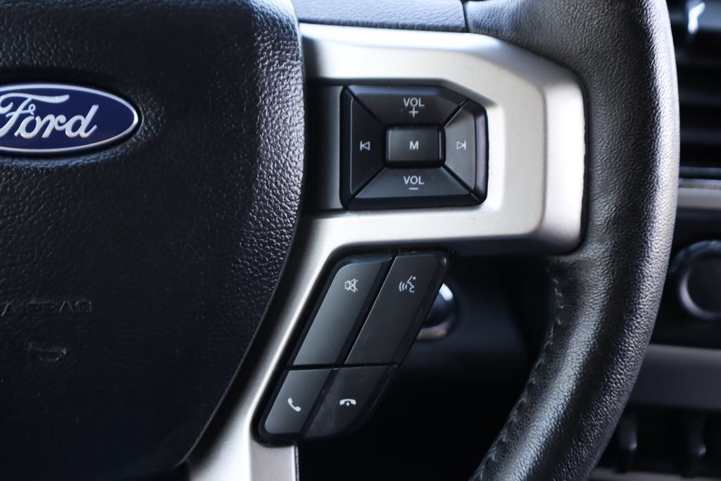 Used 2020 Ford F250 Lariat AWD/4WD image 24
