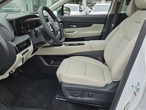 New 2025 Nissan Murano SV image 3