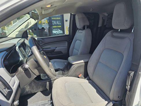 Used 2020 Chevrolet Colorado W/T w/ WT Convenience Package RWD image 16
