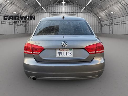 Used 2015 Volkswagen Passat 1.8T Limited Edition FWD image 6