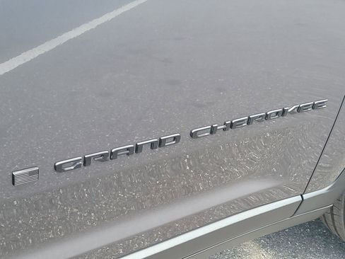 New 2026 Jeep Grand Cherokee L Limited RWD image 7