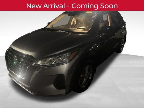 Certified 2021 Nissan Kicks S FWD image 1