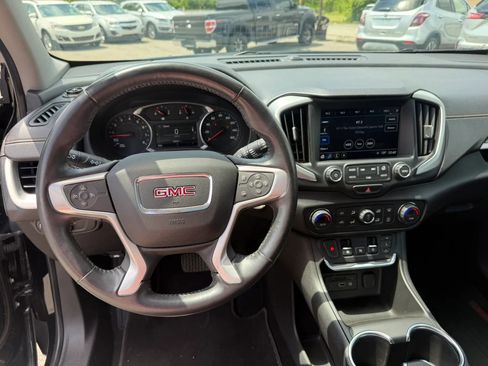 Used 2018 GMC Terrain SLE w/ Driver Convenience Package AWD/4WD image 20
