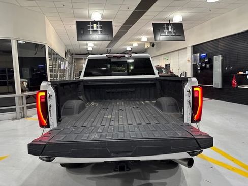 Used 2024 GMC Sierra 3500 Denali Ultimate AWD/4WD image 41