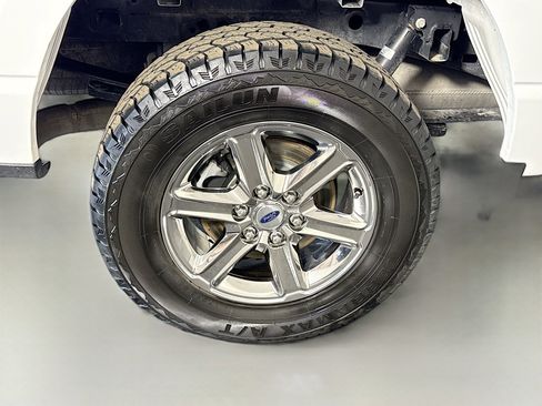 Used 2024 Ford F150 XLT w/ Tow/Haul Package image 31