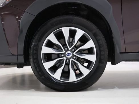 Used 2025 Subaru Outback Limited AWD/4WD image 9