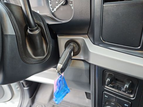 Used 2024 Ford F250 XLT w/ FX4 Off-Road Package image 22