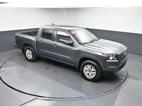 Used 2024 Nissan Frontier SV w/ SV Convenience Package image 42