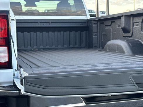 New 2026 GMC Sierra 2500 Pro w/ Convenience Package image 8