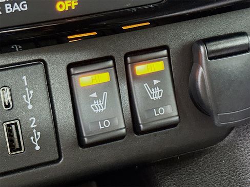 Used 2025 Nissan Leaf SV Plus image 20