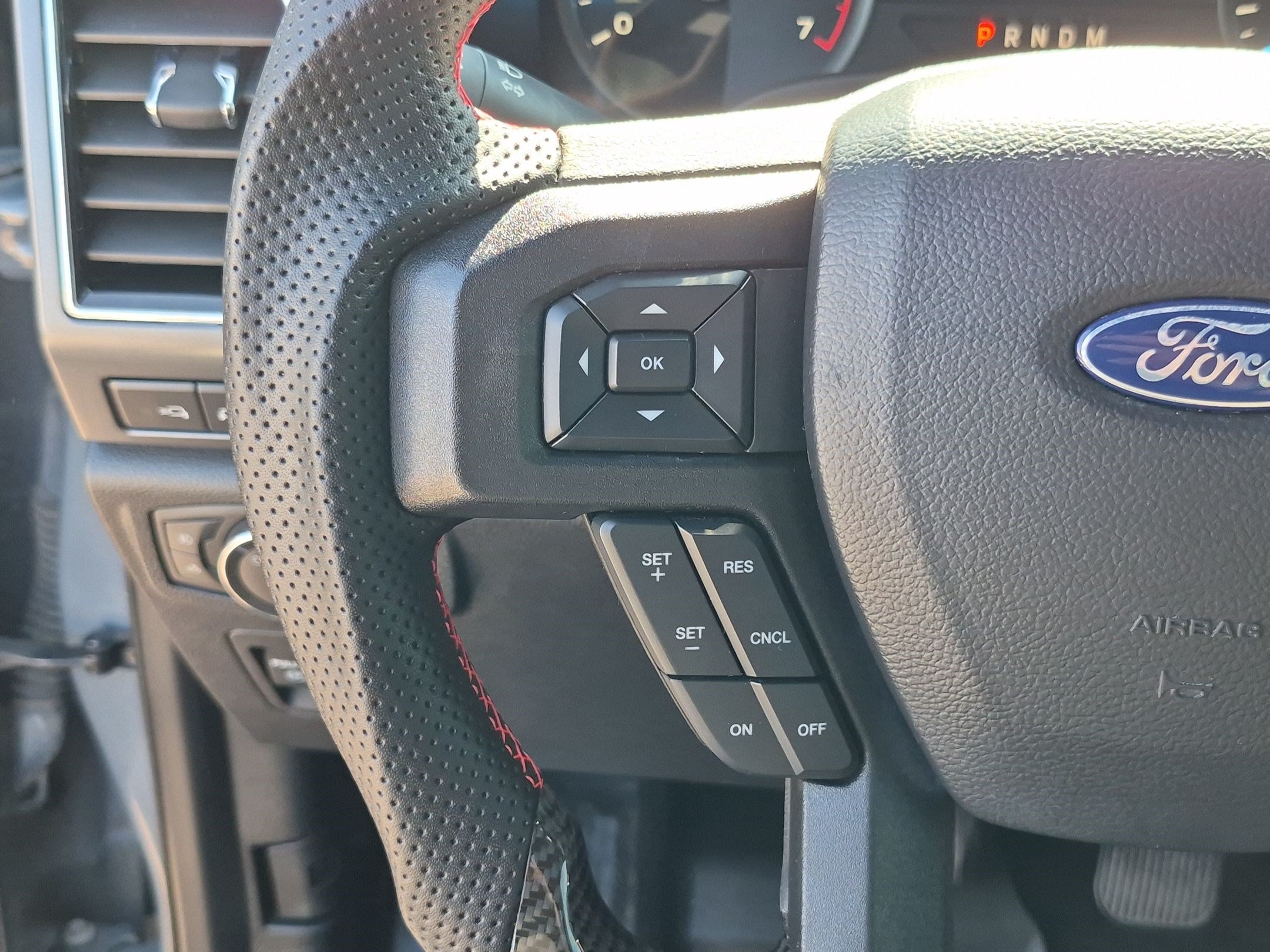 Used 2020 Ford F150 XLT w/ Equipment Group 302A Luxury AWD/4WD image 17