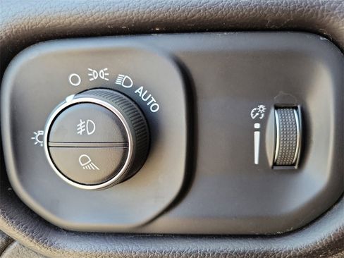 Used 2024 RAM 2500 Big Horn w/ Off Road Package image 22