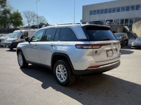 New 2026 Jeep Grand Cherokee Laredo X AWD/4WD image 12