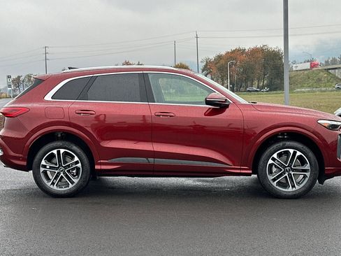 New 2025 Audi Q5 Premium Plus AWD/4WD image 2