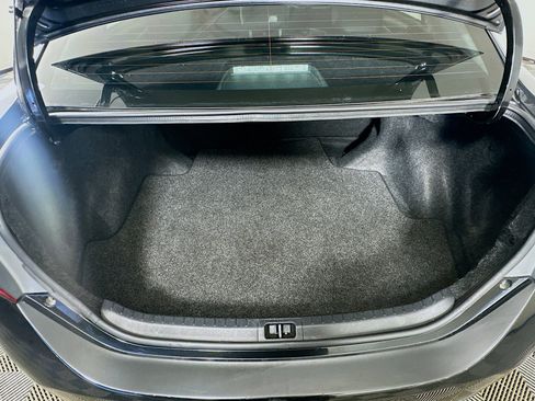 Used 2016 Toyota Corolla S Premium image 27