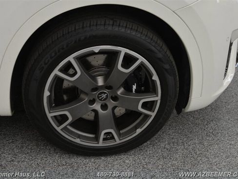 Used 2022 Maserati Levante Modena AWD/4WD image 43