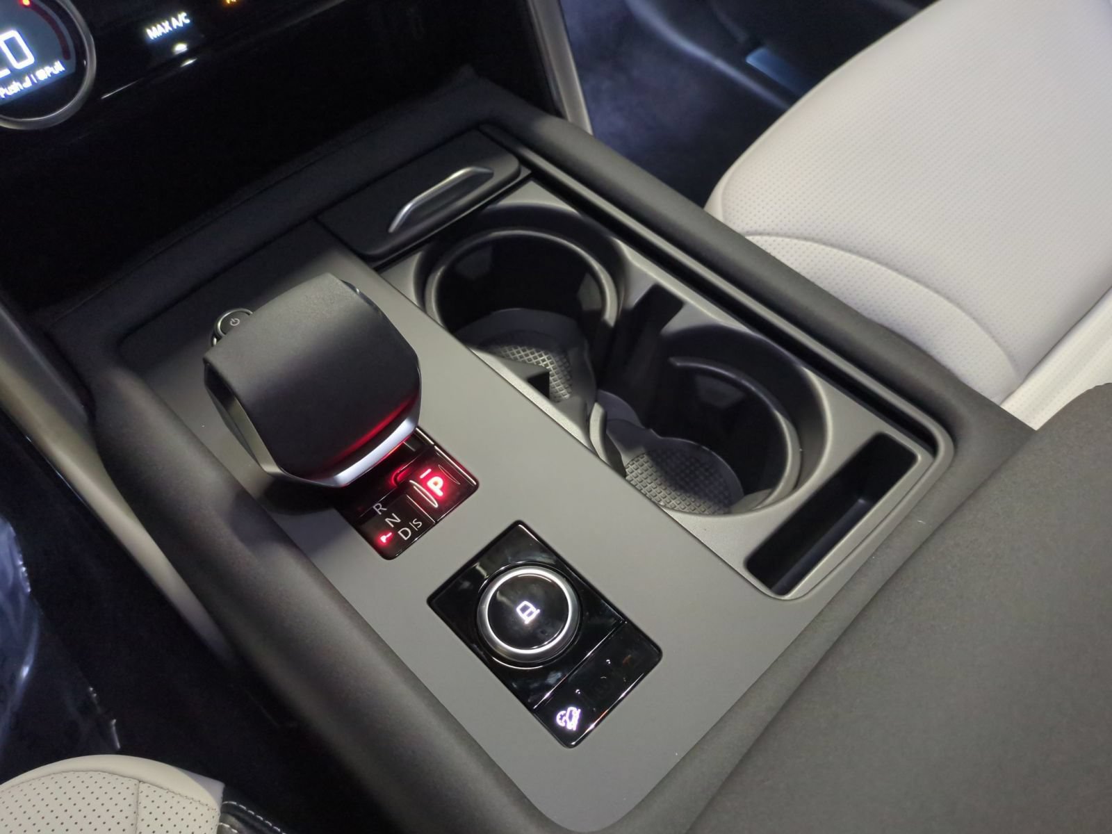 New 2026 Land Rover Discovery S AWD/4WD image 22