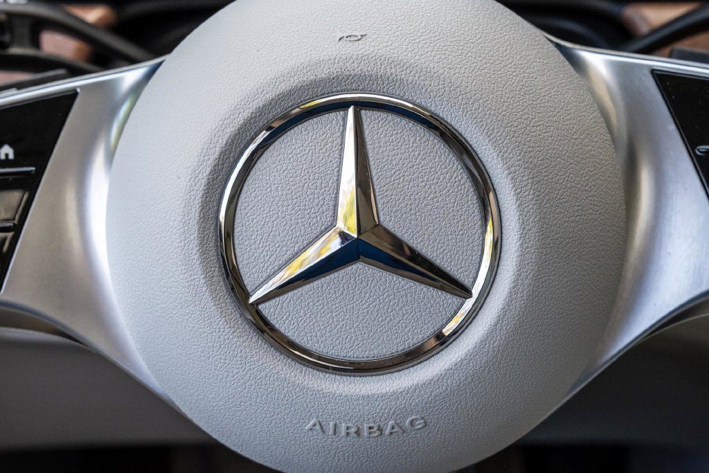 Used 2023 Mercedes-Benz EQE 350+ 4MATIC SUV image 23