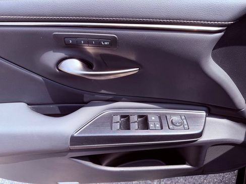 Certified 2021 Lexus ES 350 w/ Premium Package FWD image 19
