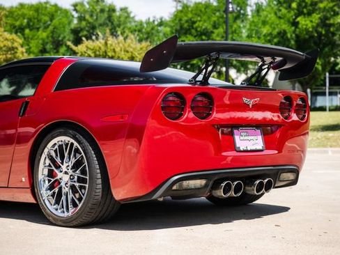 Used 2008 Chevrolet Corvette Coupe w/ Preferred Equipment Group RWD image 44