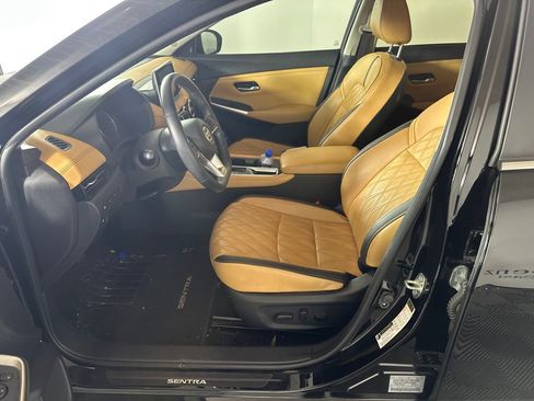 Used 2020 Nissan Sentra SV w/ SV Premium Package image 3