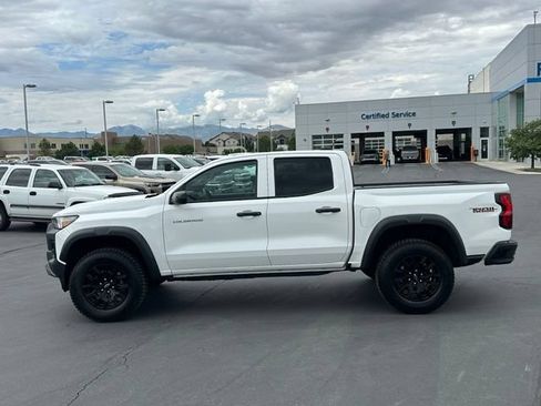 Certified 2025 Chevrolet Colorado Trail Boss AWD/4WD image 2