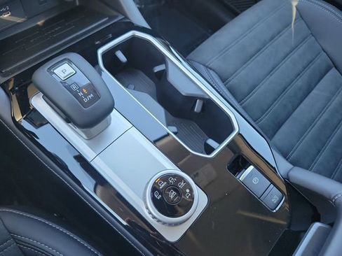 New 2026 Mitsubishi Outlander SE image 32