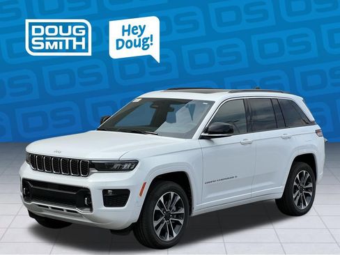 New 2025 Jeep Grand Cherokee Overland w/ Trailer Tow Package AWD/4WD image 2