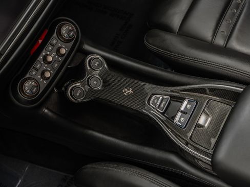 Used 2011 Ferrari California image 27