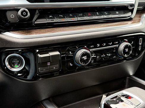 Certified 2024 Chevrolet Silverado 1500 LT Trail Boss w/ Convenience Package II AWD/4WD image 23