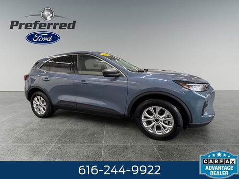 Used 2023 Ford Escape Active image 8