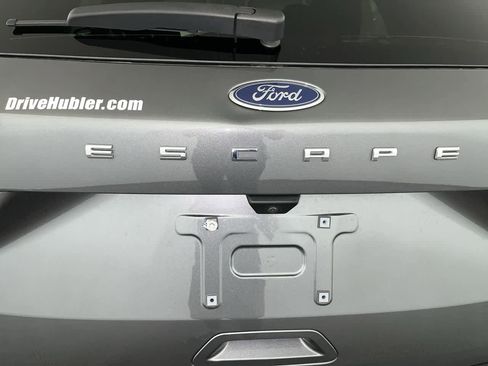 Used 2022 Ford Escape SE FWD image 11