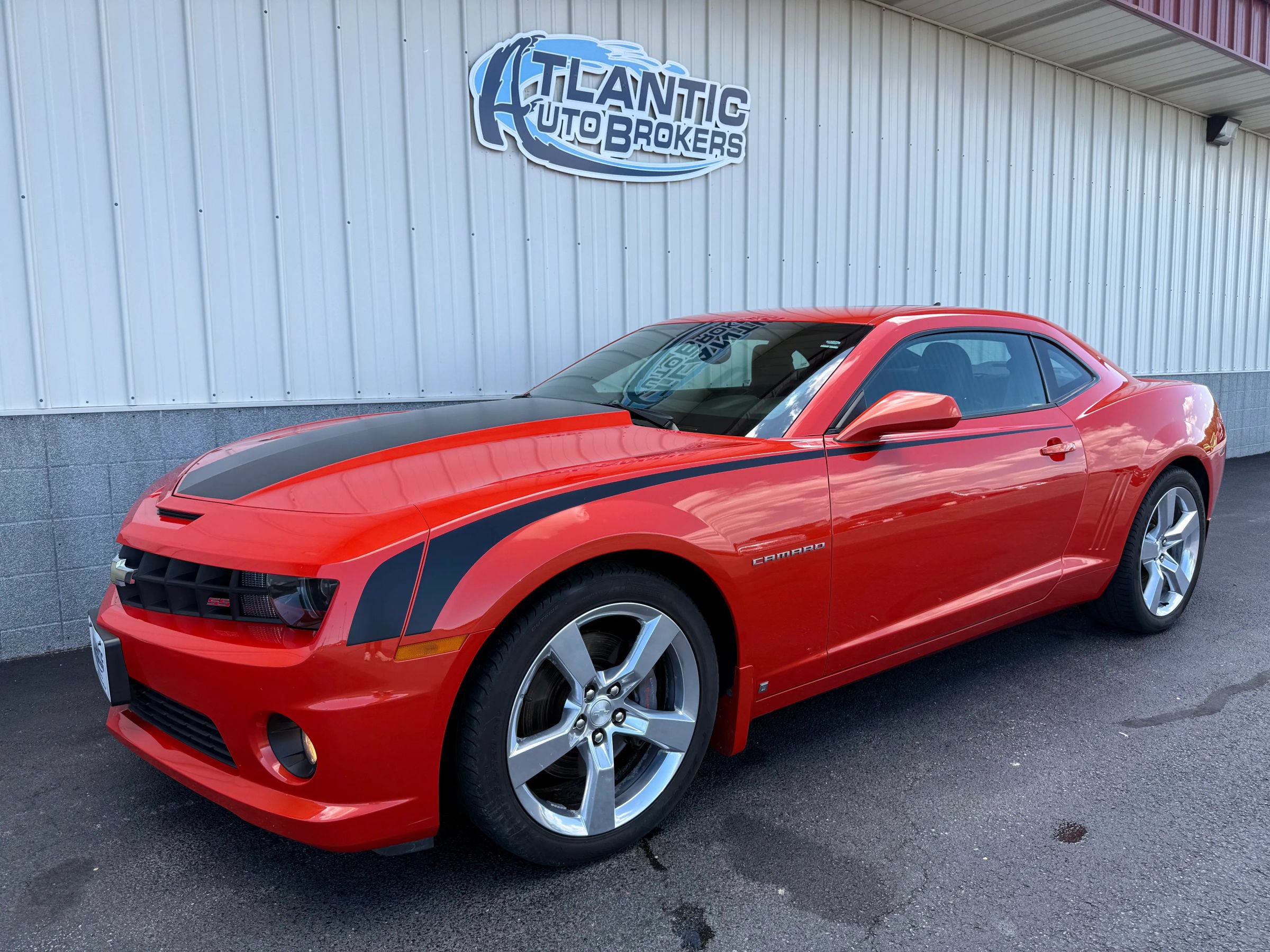 Used 2010 Chevrolet Camaro SS w/ RS Package RWD image 1