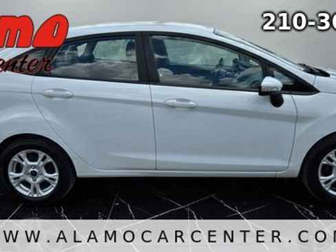 Used 2016 Ford Fiesta SE FWD image 6