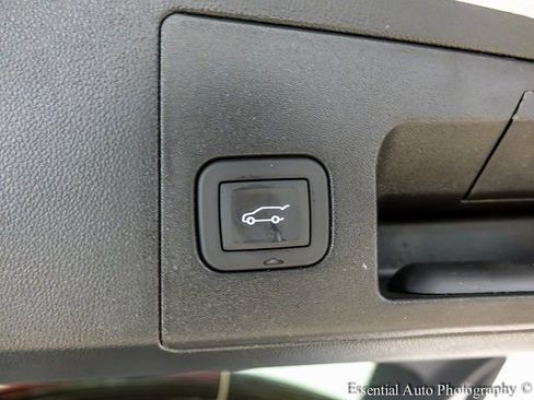 New 2026 Cadillac XT5 Premium Luxury w/ LPO, Floor Liner Package image 20