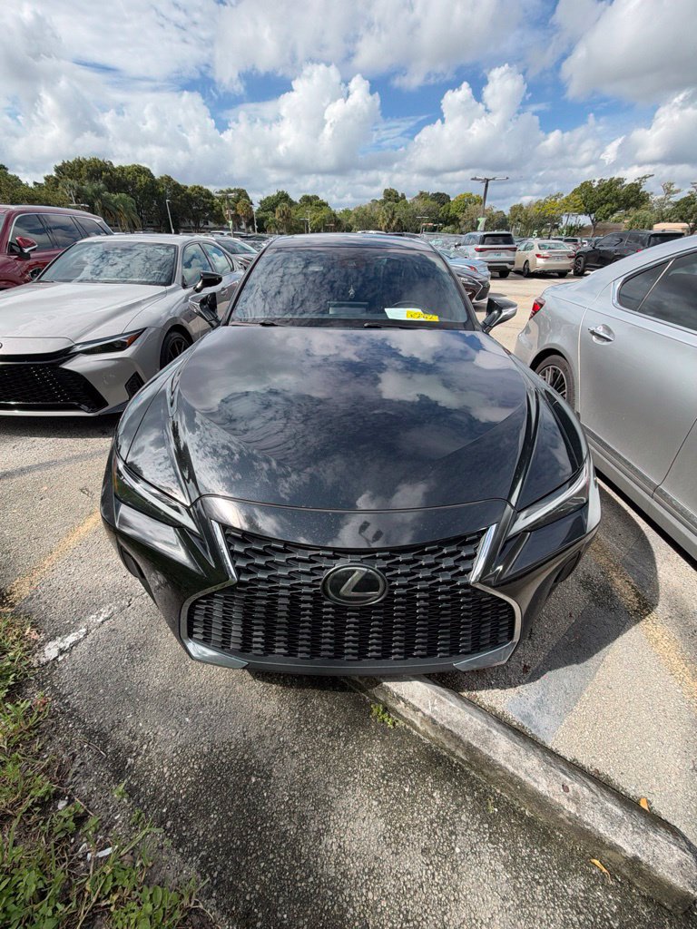 Certified 2022 Lexus IS 300 w/ Premium Package RWD image 1