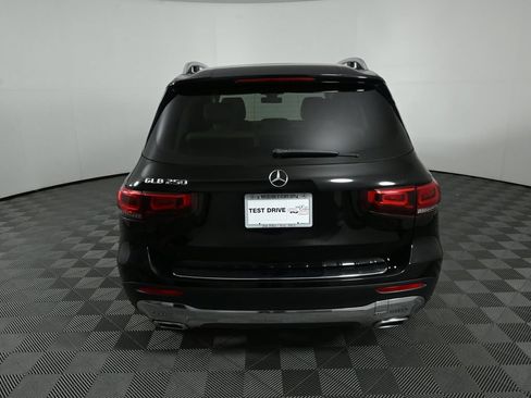 Certified 2020 Mercedes-Benz GLB 250 image 28