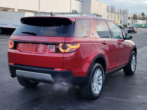 Used 2018 Land Rover Discovery Sport HSE image 4