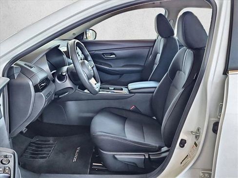 Used 2025 Nissan Sentra SV FWD image 15