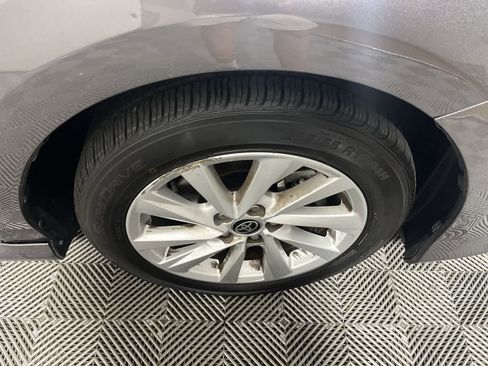 Used 2023 Toyota Camry LE image 10