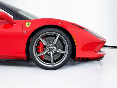 Certified 2022 Ferrari F8 Tributo RWD image 26