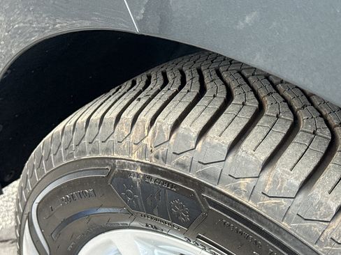 Certified 2021 Chevrolet Equinox LS image 10