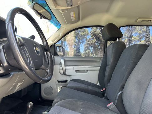 Used 2012 Chevrolet Silverado 2500 W/T AWD/4WD image 13