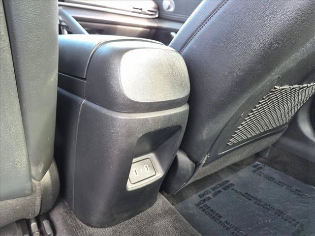 Used 2024 Hyundai Elantra Limited FWD image 25